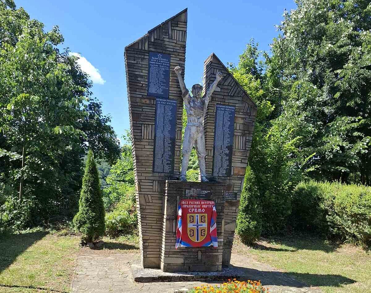 Откривена спомен плоча палом борцу Станку Корићанцу у Каони